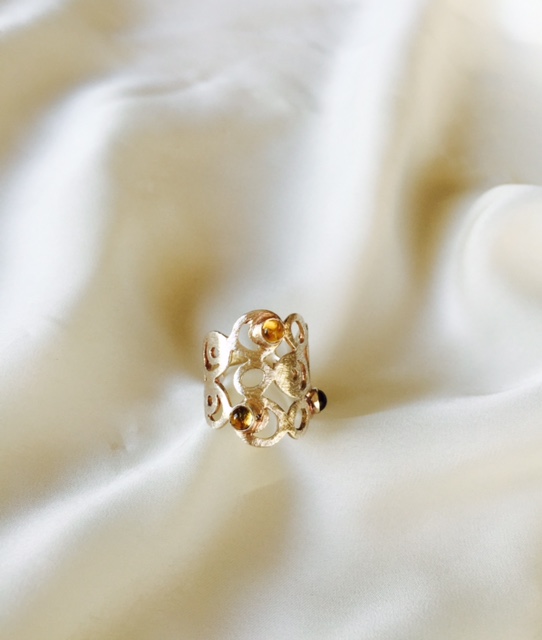 Bague Ancienne En Argent Massif Ouvragé Avec 4 Citrines - Taille 56