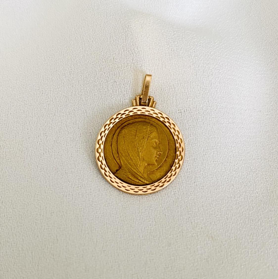 Pendentif médaille de sport - France